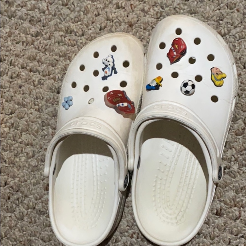 Crocs with 7 Jibbitz